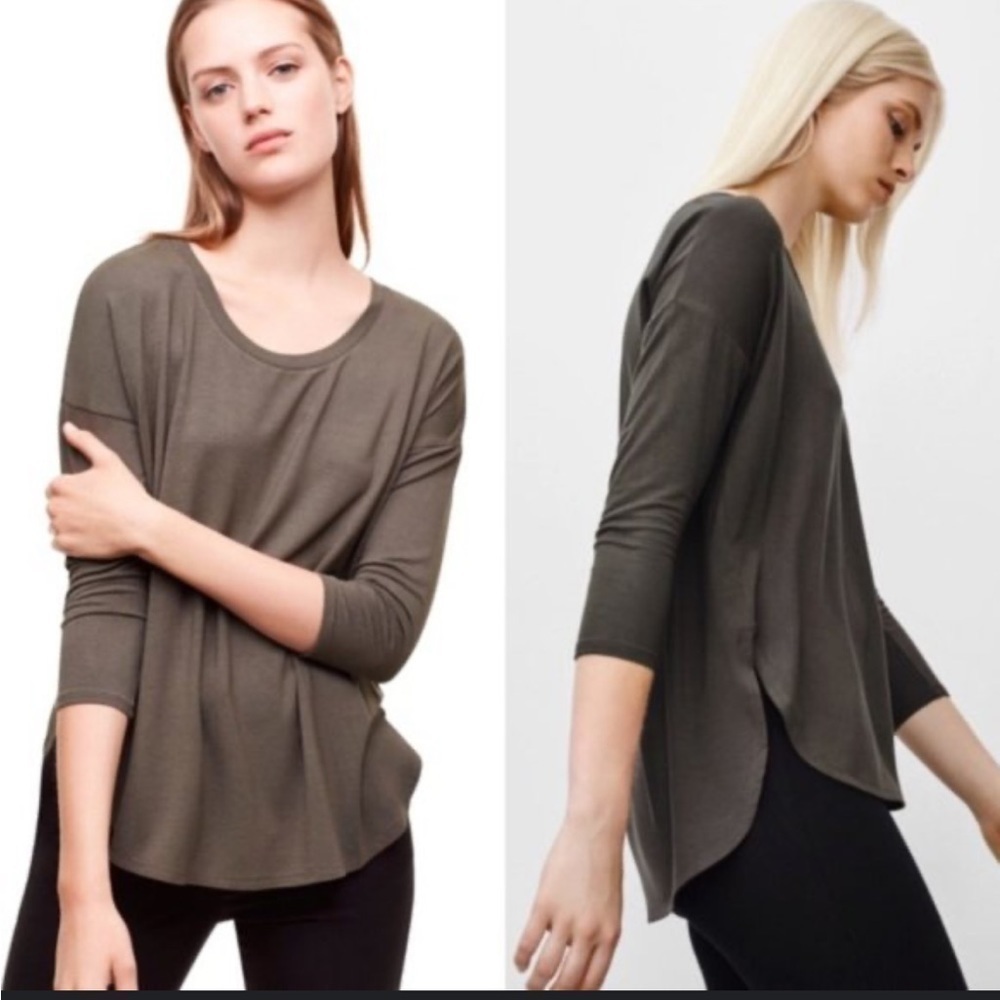 Aritzia Babaton Norris t-shirt in olive size small